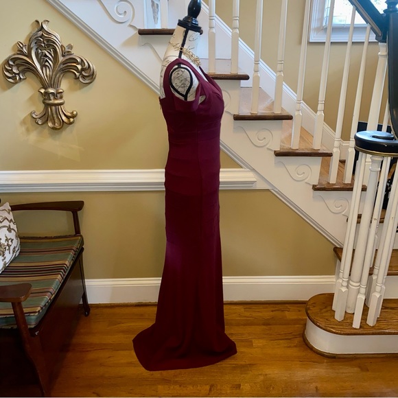 Emerald Sundae cold shoulder mermaid evening gown - New! - Picture 9 of 10